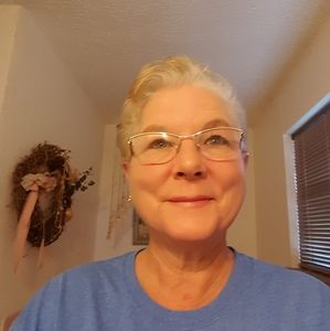 Meet your Posher, Malinda d